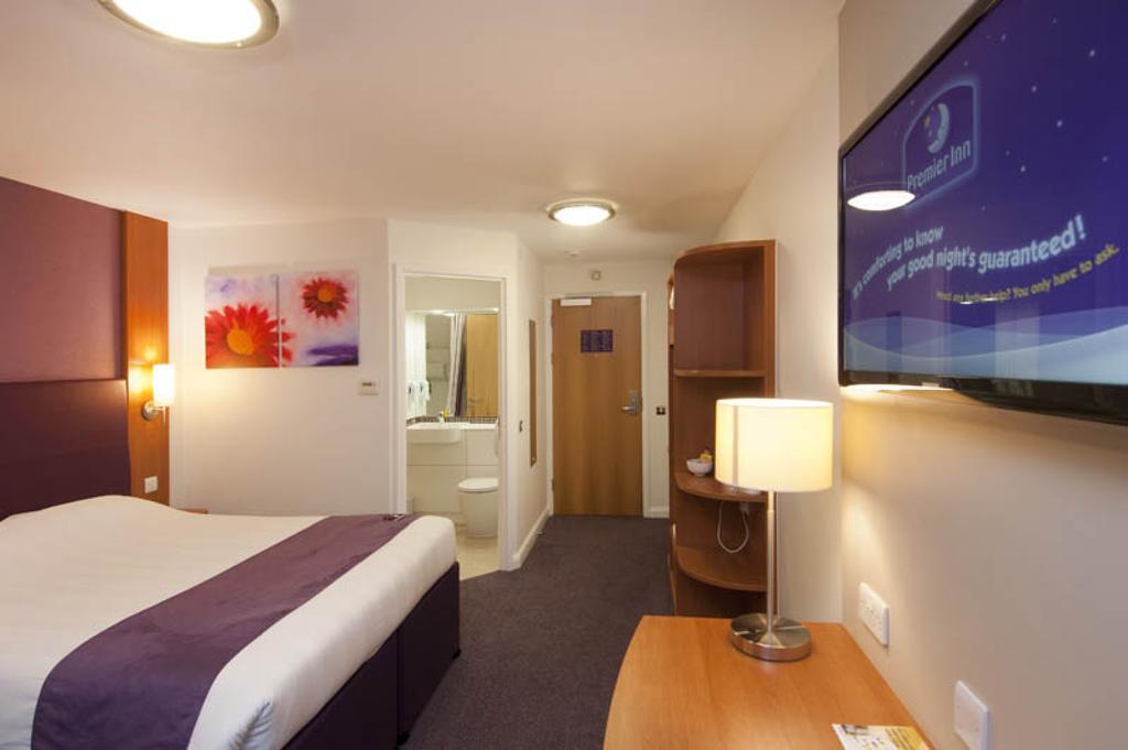 Premier Inn Falkirk East المظهر الخارجي الصورة